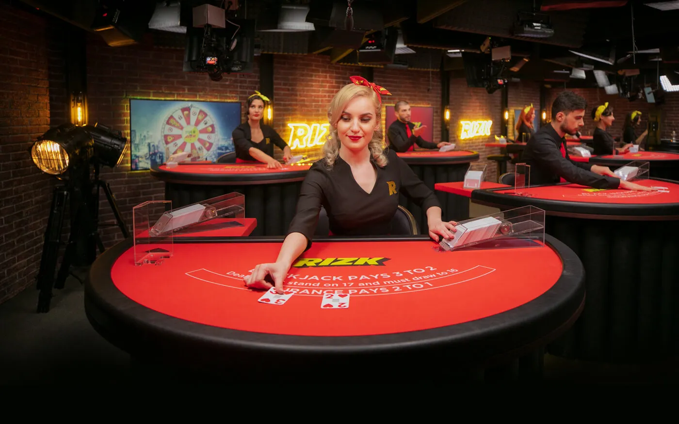 Dealer tương tác trực tiếp, nâng tầm trải nghiệm Live Casino chân thực